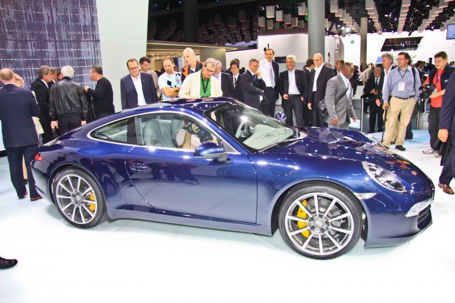  Porsche 911 Carrera 2011 года  (фото 45 из 47)